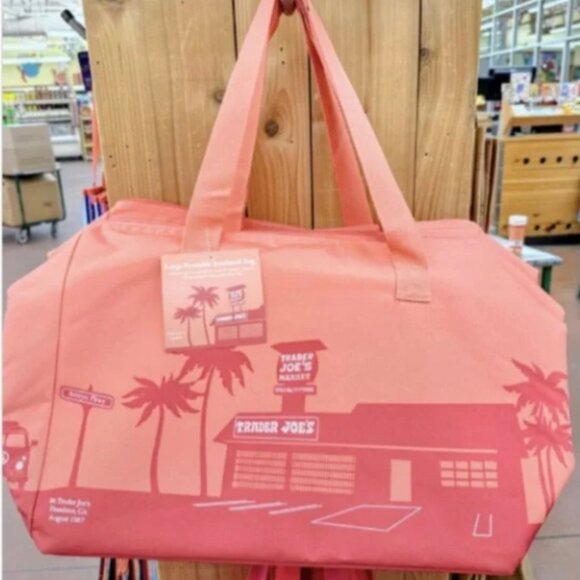 NWT Trader Joe's Large Peach Cooler Bag - Picture 1 of 3